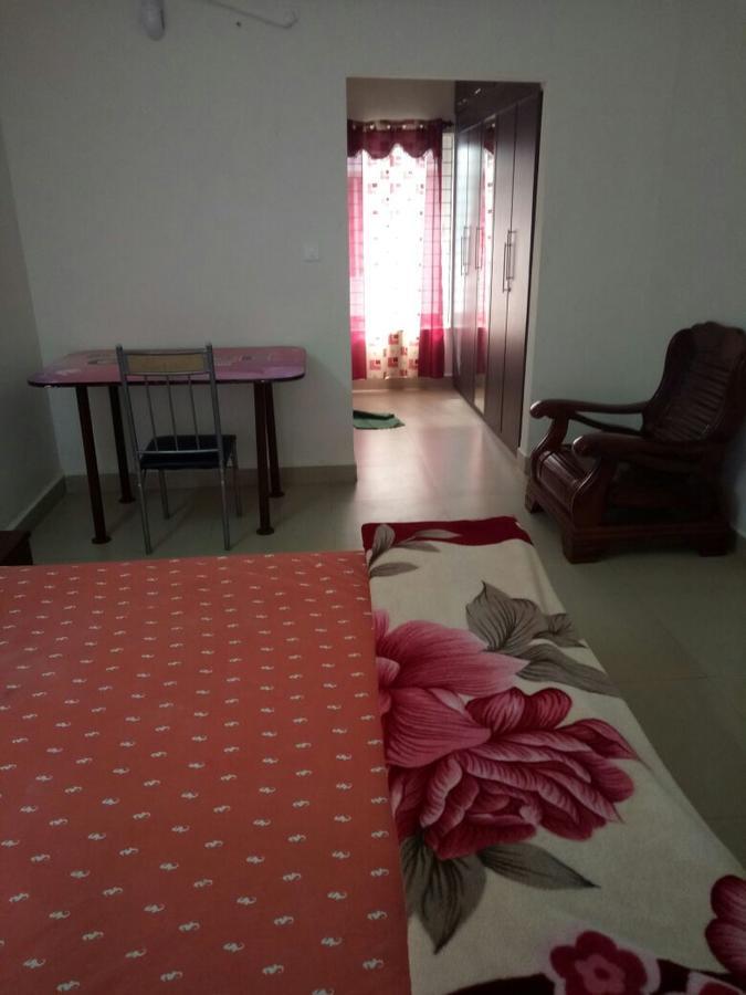 Grace Service Apartment Ченай Екстериор снимка