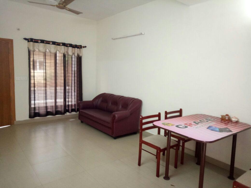 Grace Service Apartment Ченай Екстериор снимка