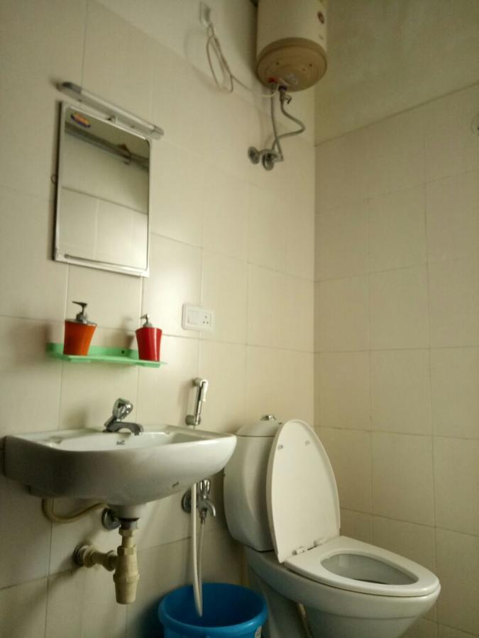 Grace Service Apartment Ченай Екстериор снимка