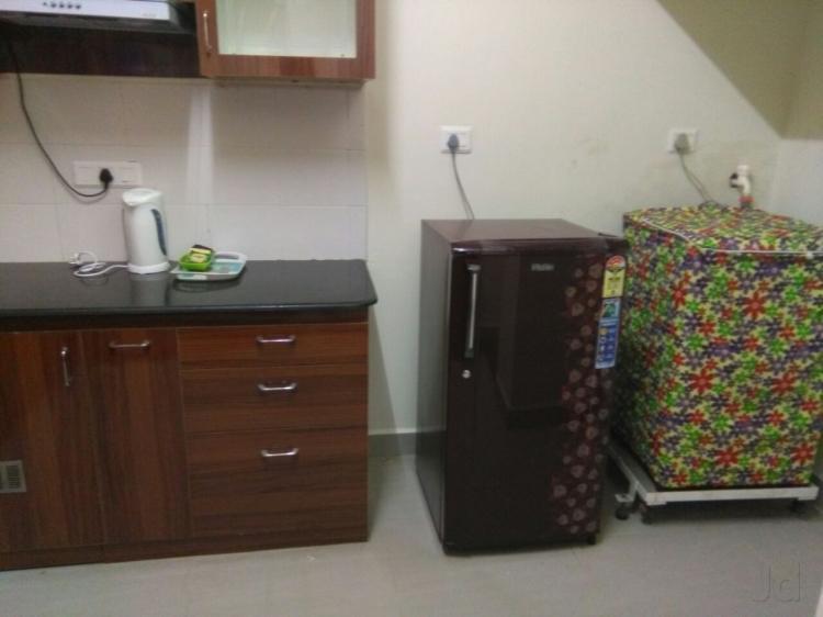 Grace Service Apartment Ченай Екстериор снимка