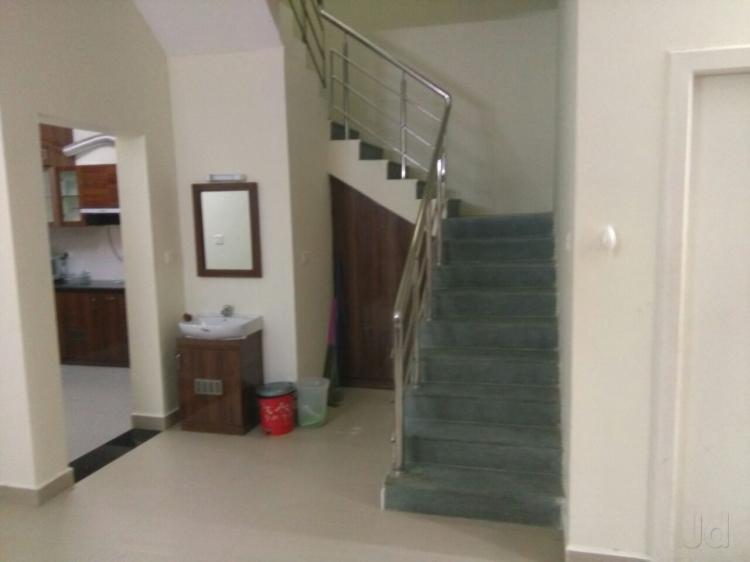 Grace Service Apartment Ченай Екстериор снимка